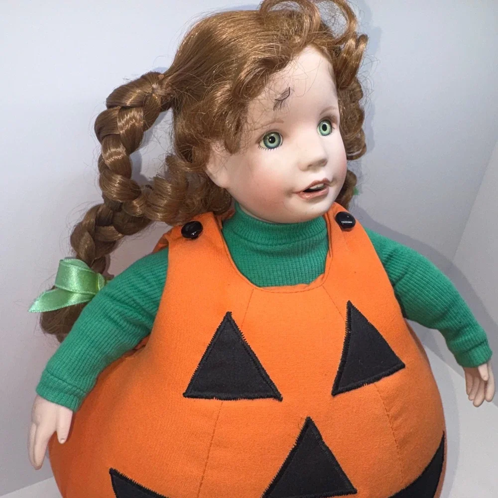 Vintage 1993 Lil' Punkin Hamilton Collection Porcelain Doll Halloween Girl 15